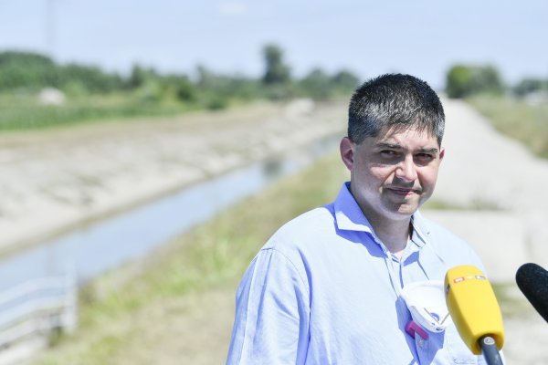 Direktor tvrtke Vodoopskrba i odvodnja Marin Galijot dao izjavu za medije