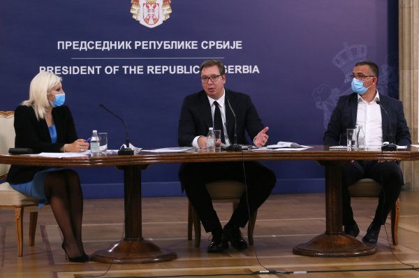 Beograd: Aleksandar Vučić komentirao odlazak Srba na proslavu Oluje