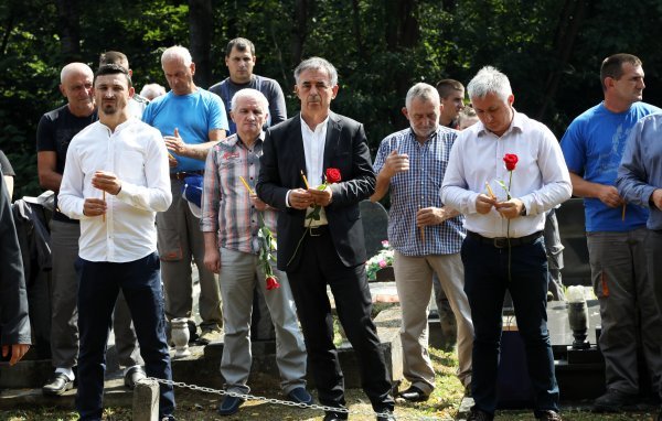 Dvor na Uni: Milorad Pupovac na obilježavanju stradanja Srba tijekom Oluje