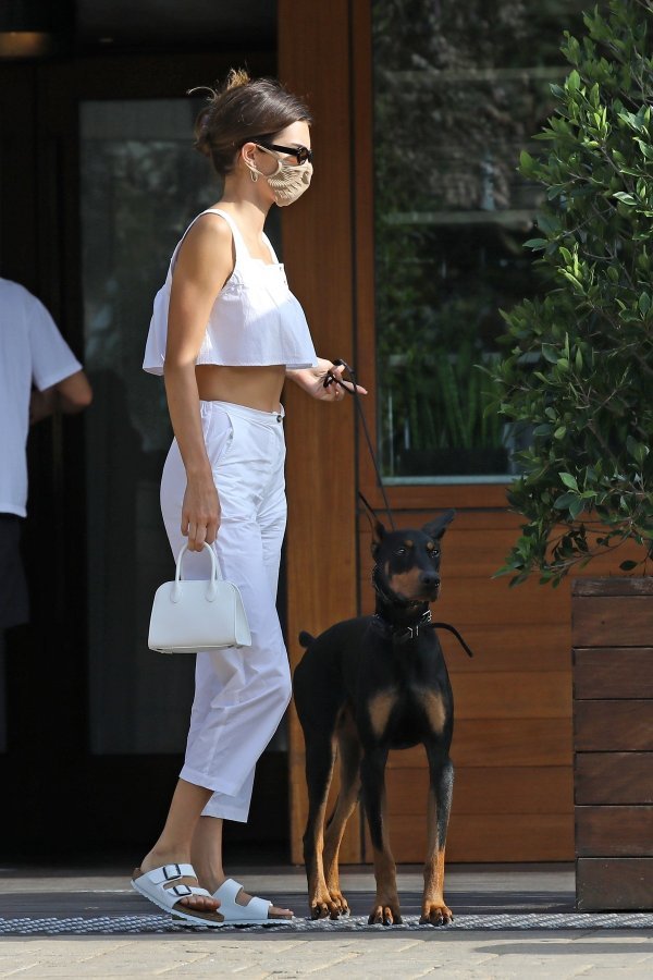 Kendall Jenner nosi Birkenstock sandale