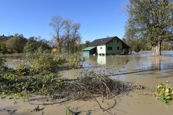 Drave je poplavila i područje Lovrečan Otoka