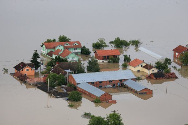 Nakon pucanja brane u svibnju 2014. poplavljeni su Gunja, Račinovci, Rajevo Selo...