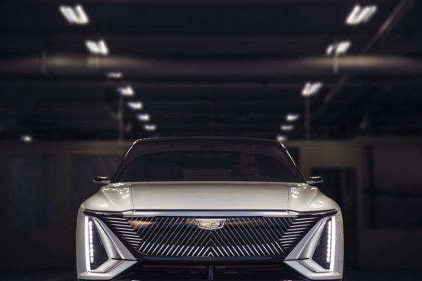 Cadillac LYRIQ