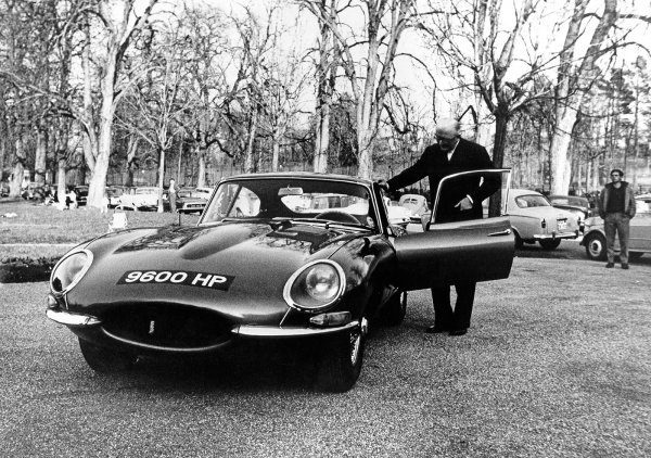 Jaguar E-type ‘9600HP’ u Ženevi 1961. i Sir William Lyons