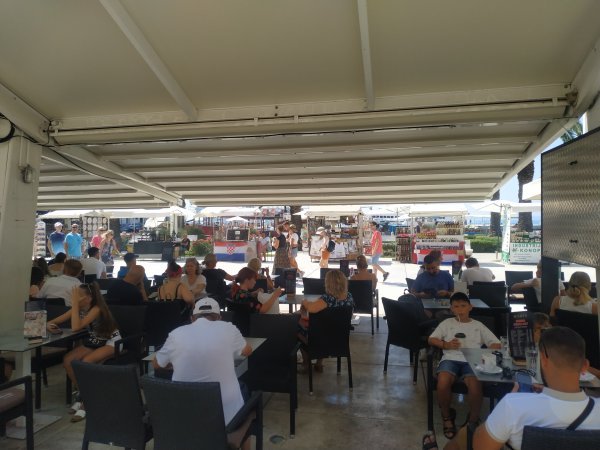 Splitski ljetni korona đir