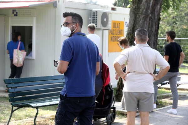 Gužva za testiranje na koronavirus u Nastavnom zavodu za javno zdravstvo Dr. Andrija Štampar