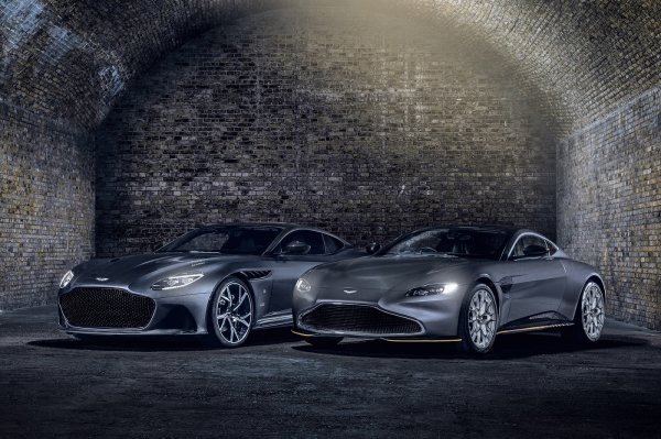 Aston Martin Vantage 007 Edition i DBS Superleggera 007 Edition