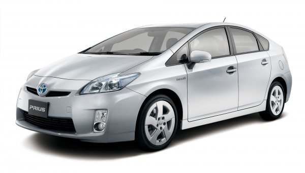 3. generacija Toyote Prius Hybrid (2015.)