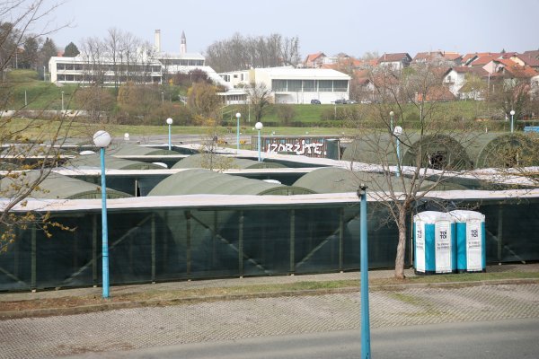 Šatorska bolnica Dubrava