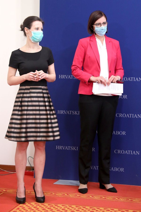 Konferencija Kluba zastupnika Stranke s Imenom i Prezimenom, Pametnog i GLAS-a