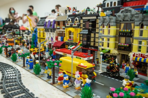 Lego izložba kluba 'Kockice' u Đakovu