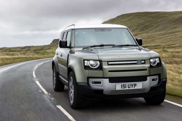 Land Rover Defender 110 PHEV (MY21)