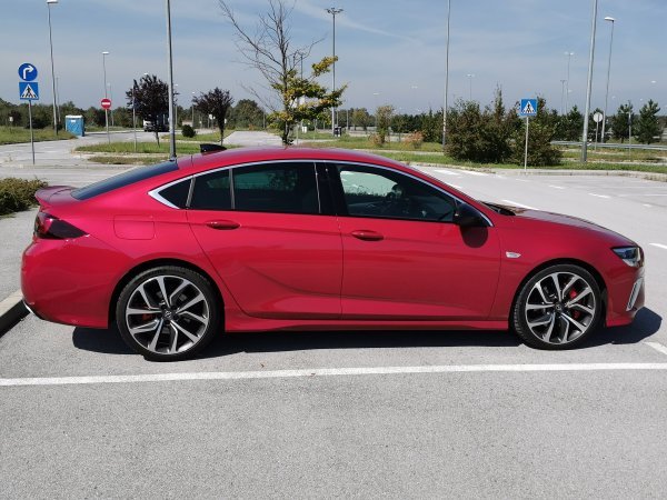 Opel Insignia Grand Sport GSi