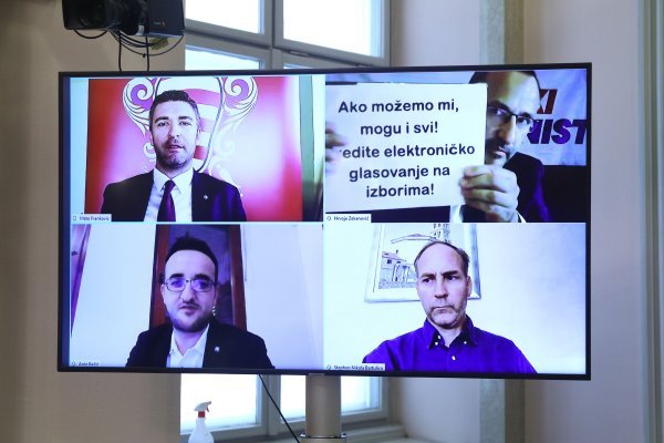 Zastupnici glasali online
