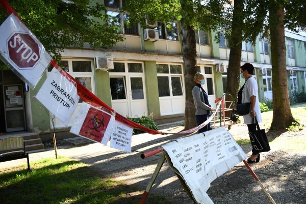 U bolnici u Bjelovaru jedan bolnički odjel je ispražnjen i preuređen za prihvat pacijenata zaraženih koronavirusom.