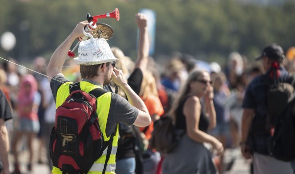 Muenchen: Deset tisuća ljudi na anti-korona prosvjedu