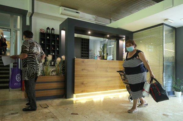 Stradalnici potresa preseljeni iz Cvjetnog naselja u Hostel Arena