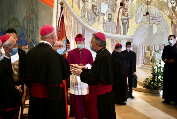 Solin: Mons. Ante Jozić zaređen za biskupa