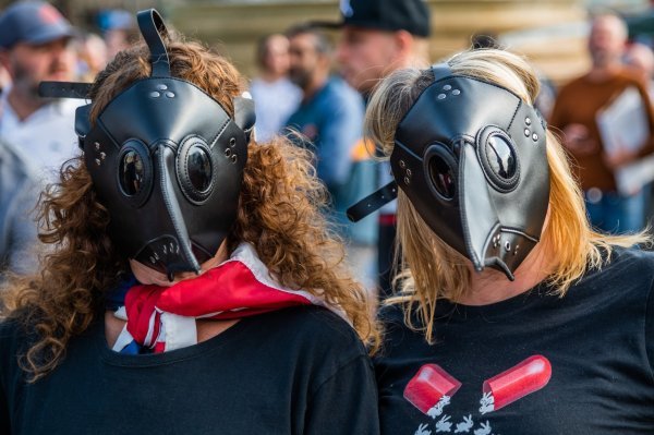 Prosvjed protiv korona mjera u Londonu