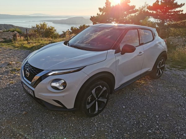 Nissan Juke 1.0 DIG-T DCT 117 Tekna
