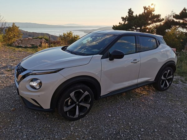 Nissan Juke 1.0 DIG-T DCT 117 Tekna