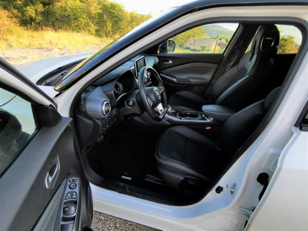 Nissan Juke 1.0 DIG-T DCT 117 Tekna