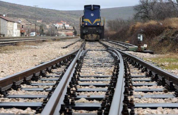 Hrvatske željeznice sudbinski povezuju bivšu ministricu Mirelu Holy i aktualnog ministra Gorana Marića