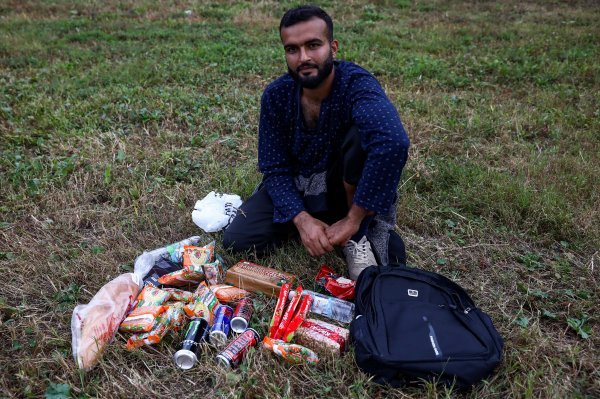 Sadržaj ruksaka jednog migranta prema odlasku u bolje sutra