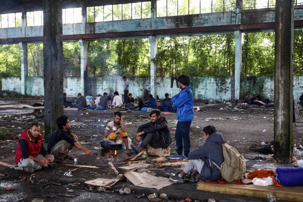 Migranti na putu kroz Bihać uglavnom borave među ruševinama stare tvornice