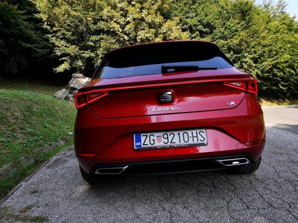 Seat Leon 1.5 EcoTSI 110kW mHEV DSG FR