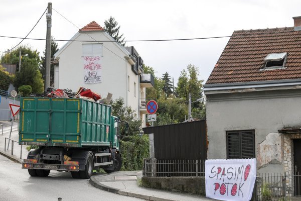 Stanovnici Črnomerca mirno prosvjedovali zbog izgradnje reciklažnog dvorišta