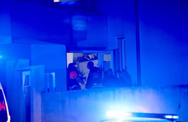 Dvije su osobe smrtno stradale u požaru koji je izbio u domu za starije u Dugom Ratu