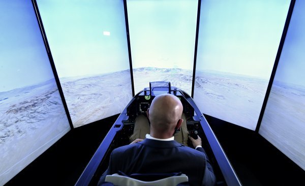 Simulator F-16