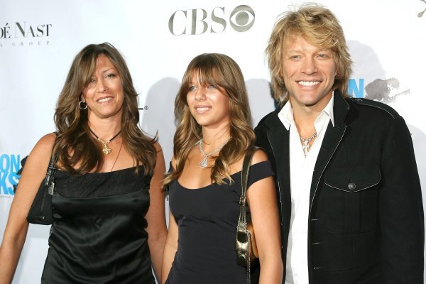 Dorothea Bongiovi i Jon Bon Jovi s kćeri, 2006.