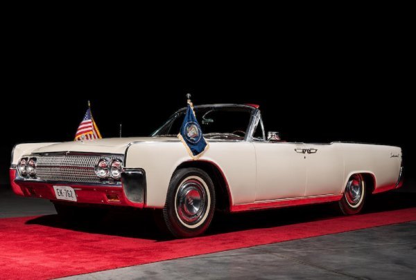 Lincoln Continental Cabrio iz 1963. godine