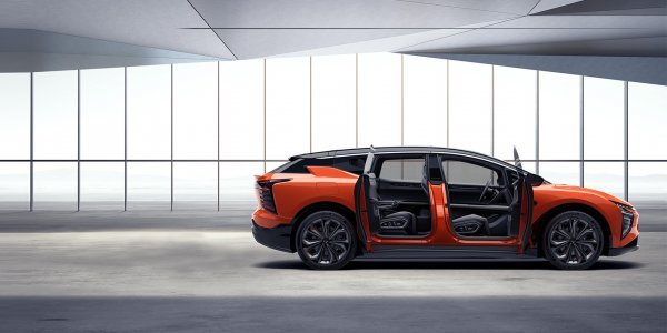 HiPhi X - električni pametni super SUV