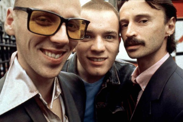 Ewen Bremner, Ewan McGregor i Robert Carlyle kao Spud, Mark Renton i Begbie u filmu 'Trainspotting'