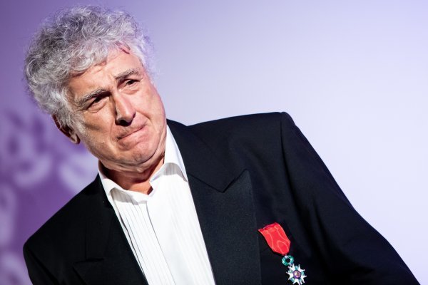 Miroslavu Radmanu predano francusko državno odličje Viteza Nacionalnog reda Legije časti