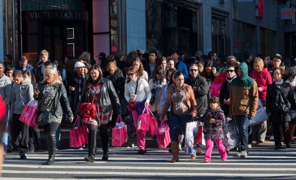 Crni petak je 2000. službeno proglašen najvećim danom za kupovinu u godini