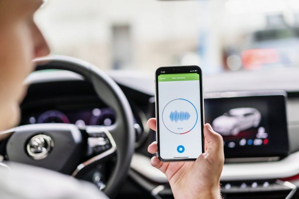 Škoda pomoću aplikacije 'Analizator zvuka' otkriva kvar na automobilu