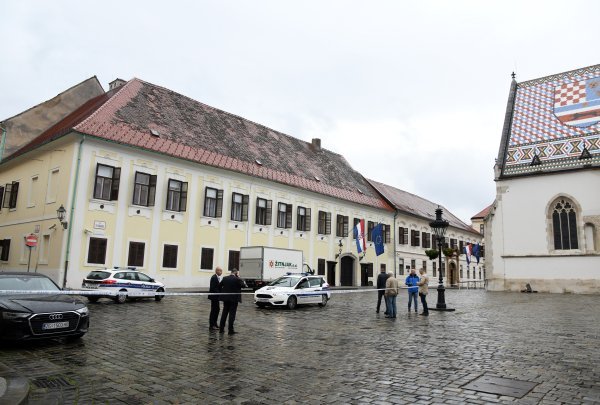Na Trgu svetog Marka upucan je policajac