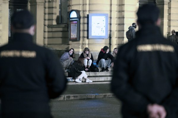 Prometni redari pred zagrebačkim HNK
