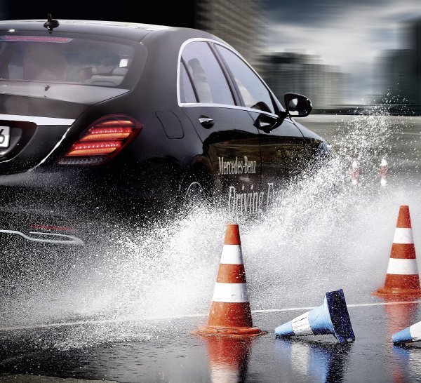 Mercedes-Benz S 600 Guard - za vozače ovakvih oklopljenih vozila potreban je poseban trening vožnje