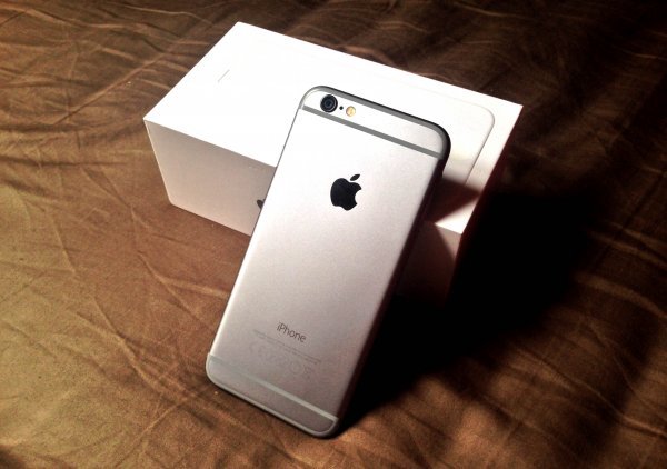 'Metalik' finiš i zaobljena forma glavni su estetski 'aduti' novog Appleovog pametnog telefona tportal