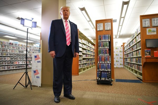 Donald Trump glasao na Floridi