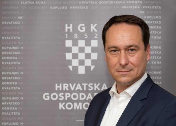 Tomislav Kulić, član Uprave Phoenix Farmacije i čelnik Udruženja veledrogerija pri HGK-u