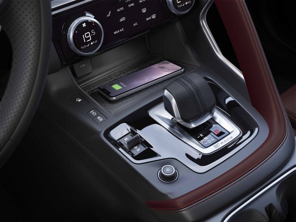 Jaguar E-PACE (21MY)