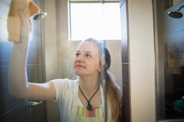 Zaposlene žene, ističe, moraju odrađivati dvostruki teret, u obitelji i na poslu, a to se izuzetno teško odražava na usklađivanje njihova obiteljskog i poslovnog života, ističe pravobraniteljica za ravnopravnost spolova