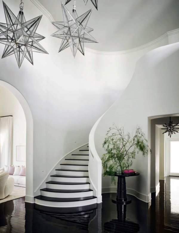 Dom Khloe Kardashian