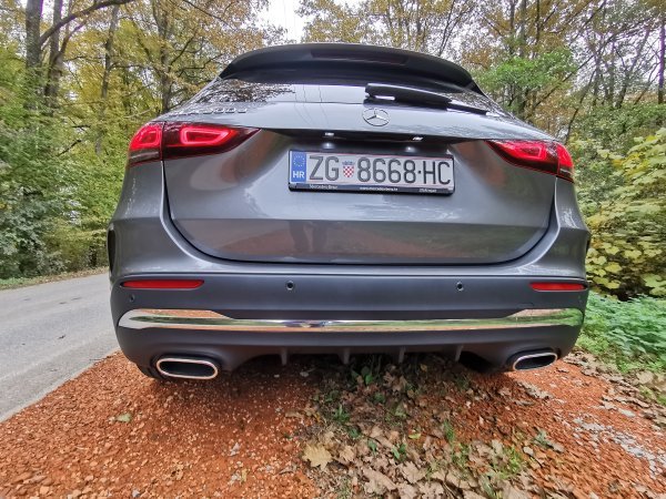 Mercedes-Benz GLA 200 d